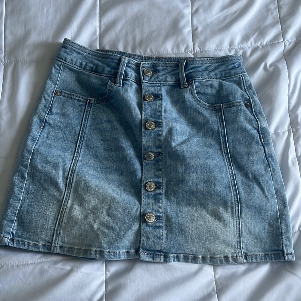 American eagle skirt, superstretch size 4
